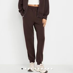 Old navy bounce fleece jogger